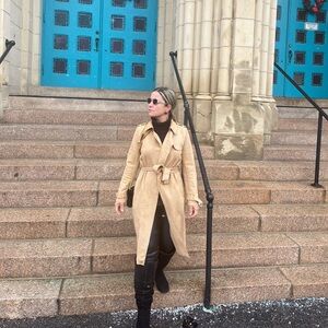 NWT ZARA SUEDE Trench Coat size XS 
🚨FIRM PRICE NO DISCOUNT